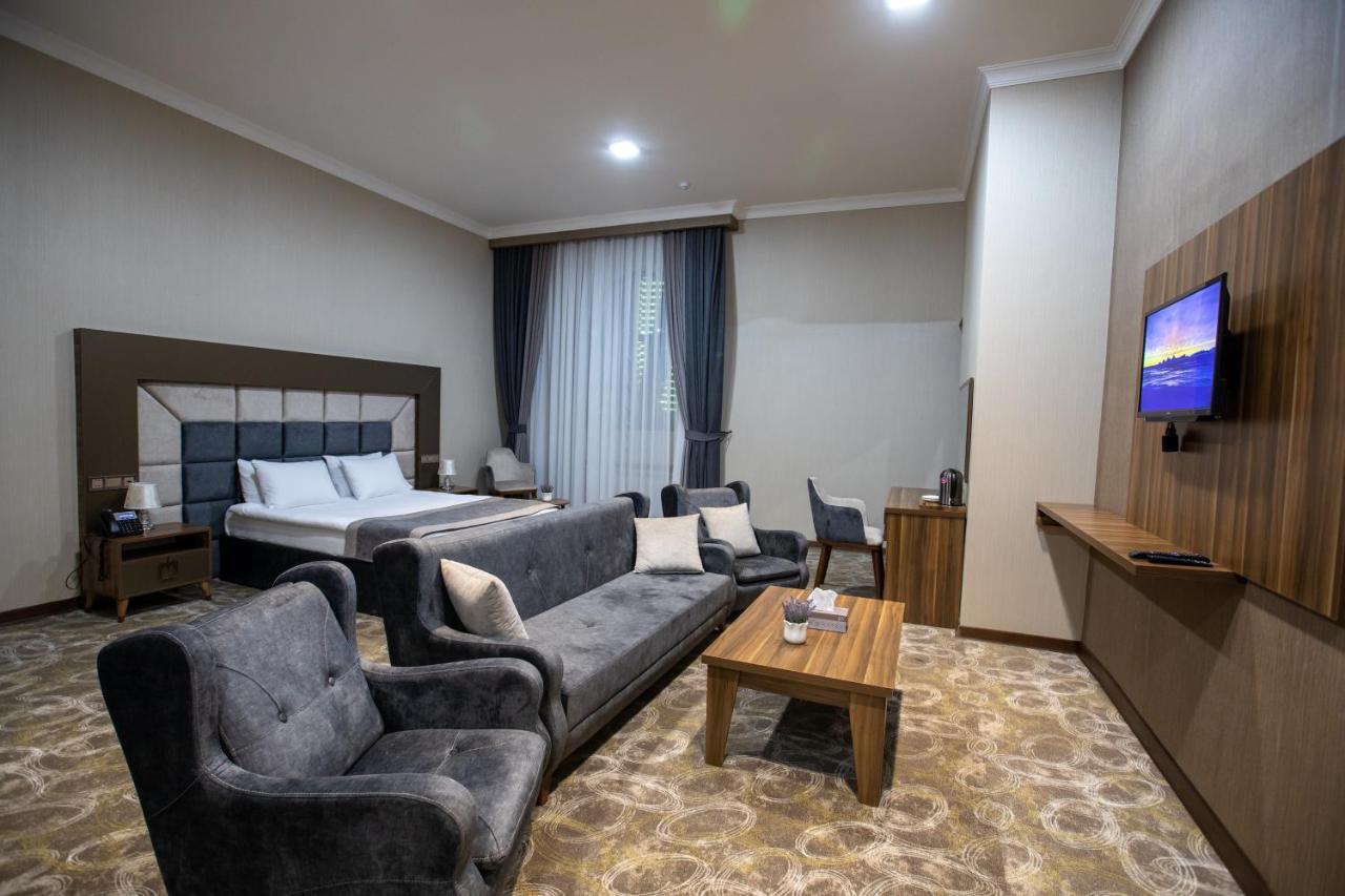 Volga Hotel Baku Exterior photo