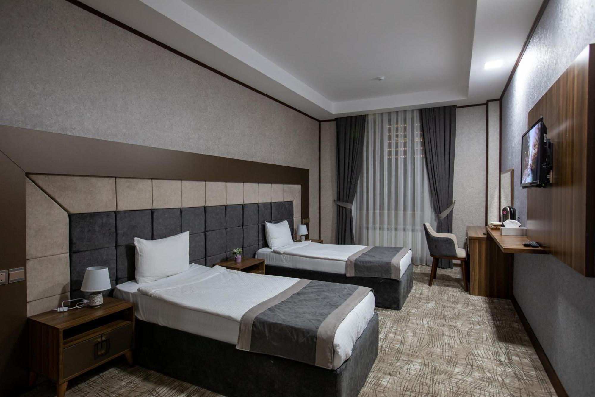 Volga Hotel Baku Exterior photo